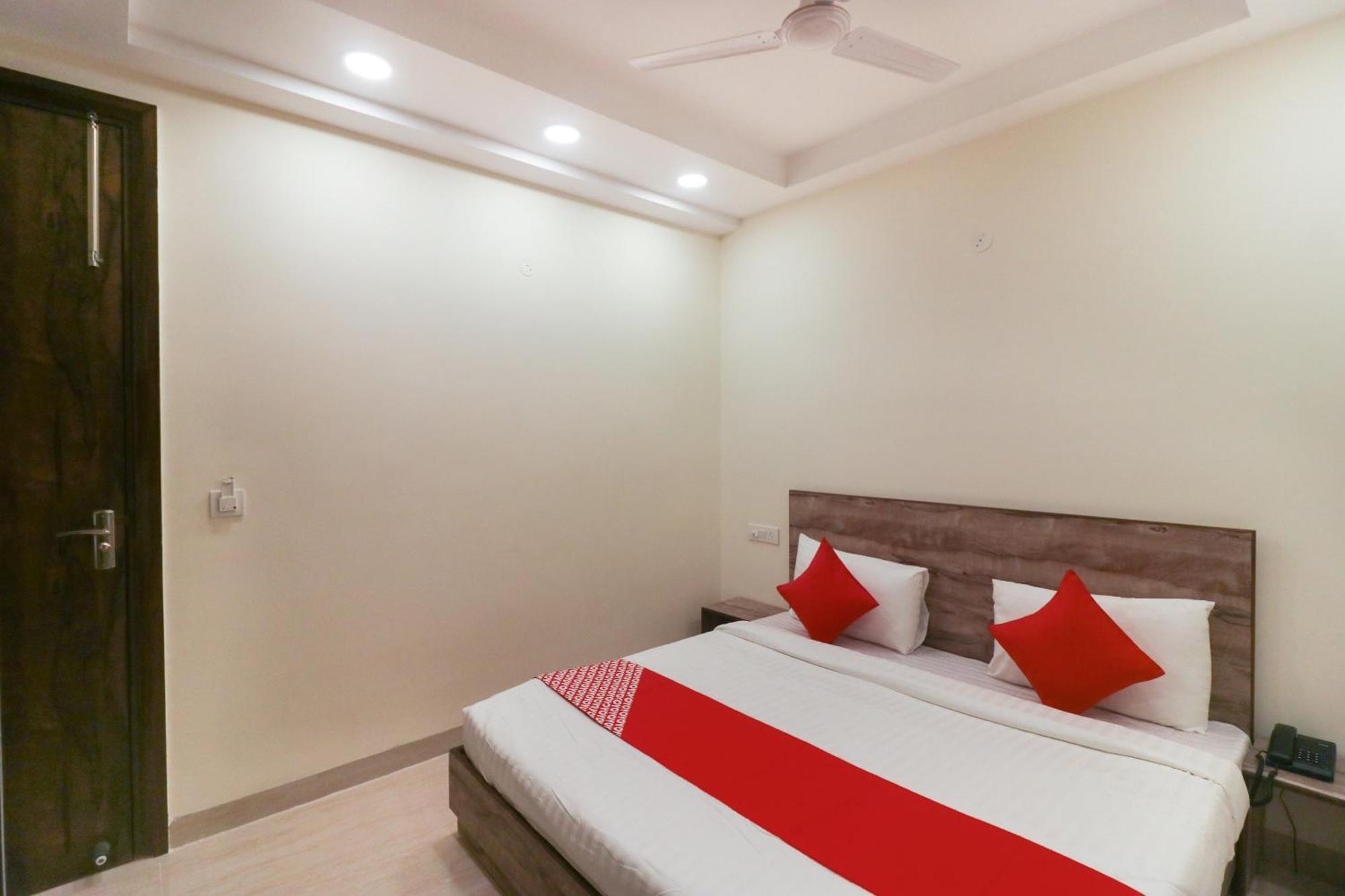 Super Hotel O Comfort Residency Near Artemis Hospital Gurgaon Eksteriør bilde