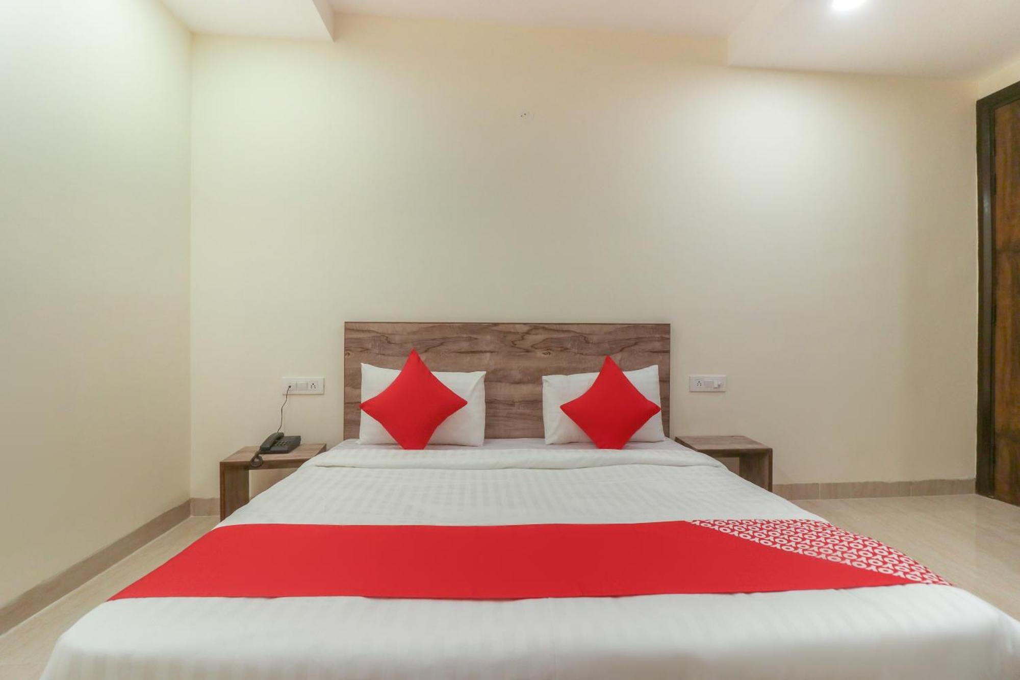 Super Hotel O Comfort Residency Near Artemis Hospital Gurgaon Eksteriør bilde